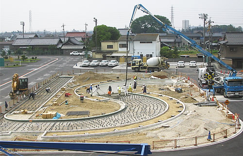 写真：自動車学校改修工事 コンクリート打設