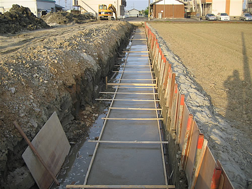 写真：大垣市宅造工事　基礎コンクリート打設完了